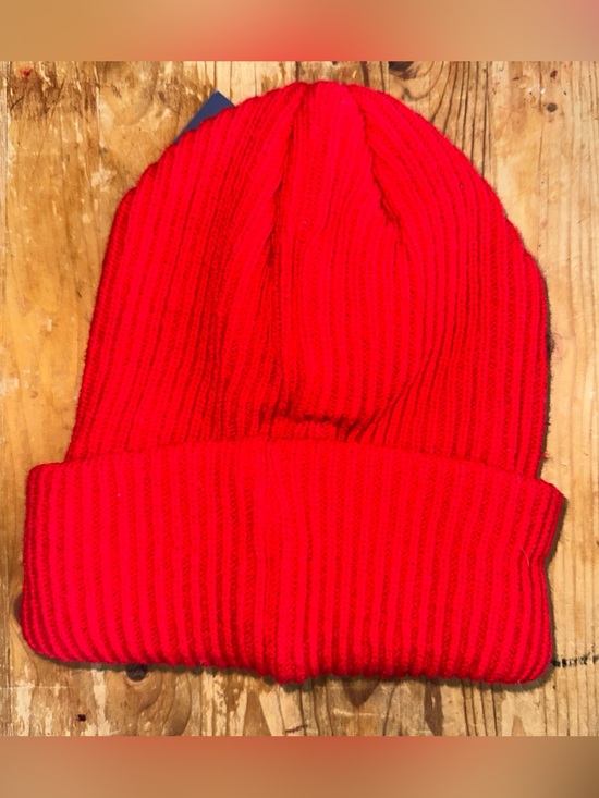 NEW PRADA Red Knit Beanie Hat Wool Triangle Metal Logo Red Cap NWT